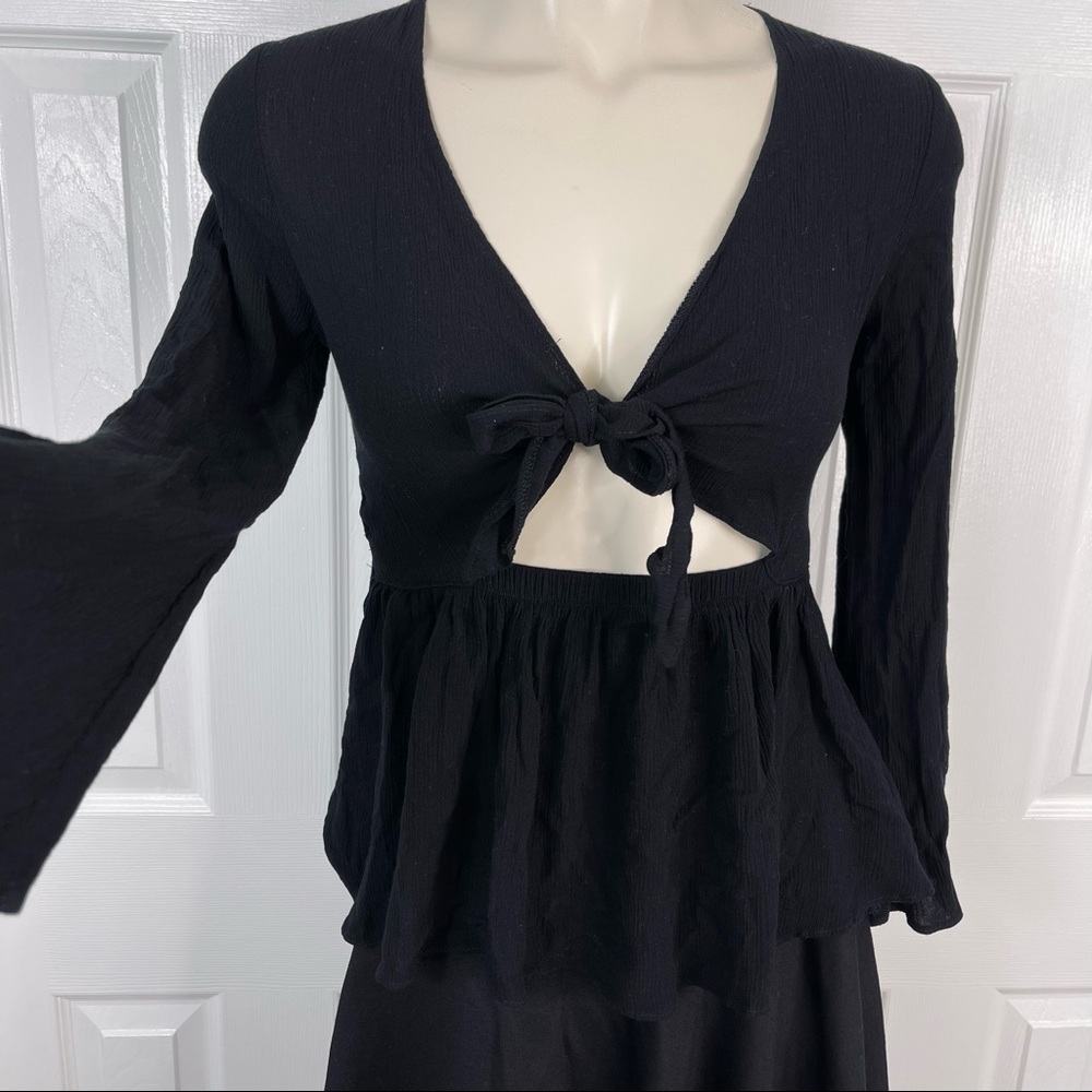 AMERICAN EAGLE OUTFITTERS tie front long sleeve SOLID BLACK Versatile blouse XS